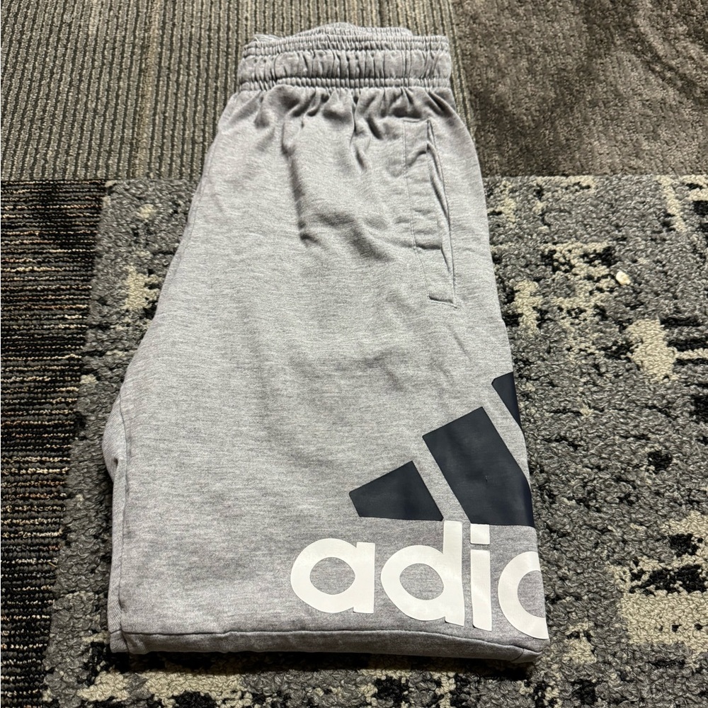 Men’s Adidas sweatpants - Picture 2 of 2